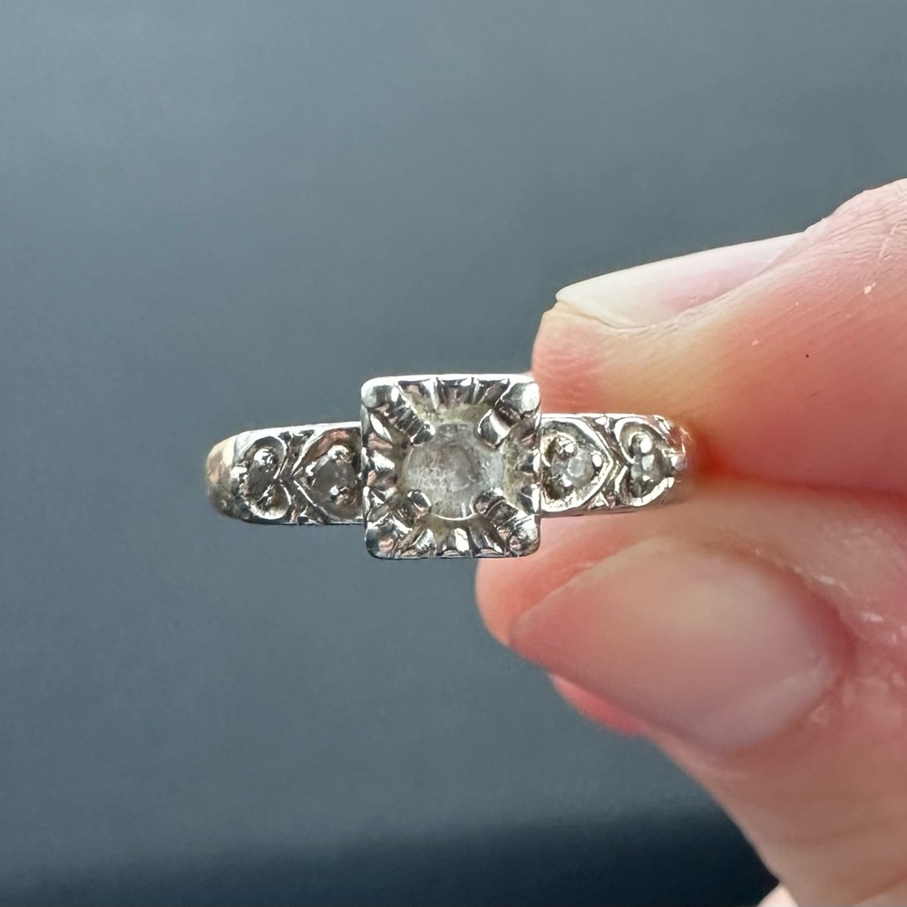 Vintage 14k yellow gold and white gold diamond ring